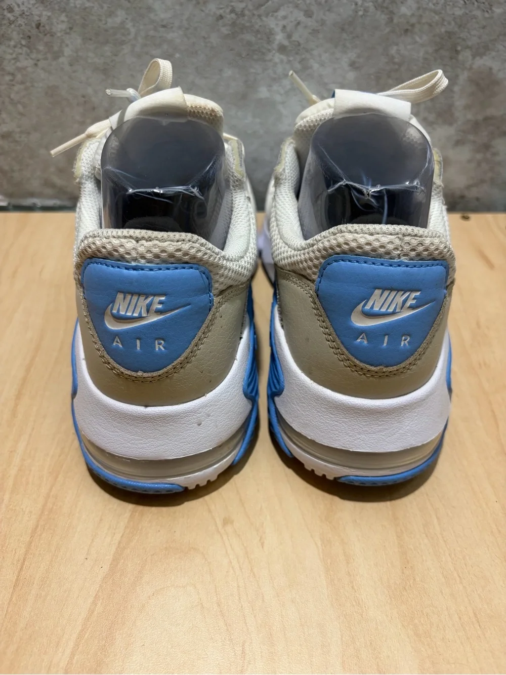 Nike follow us